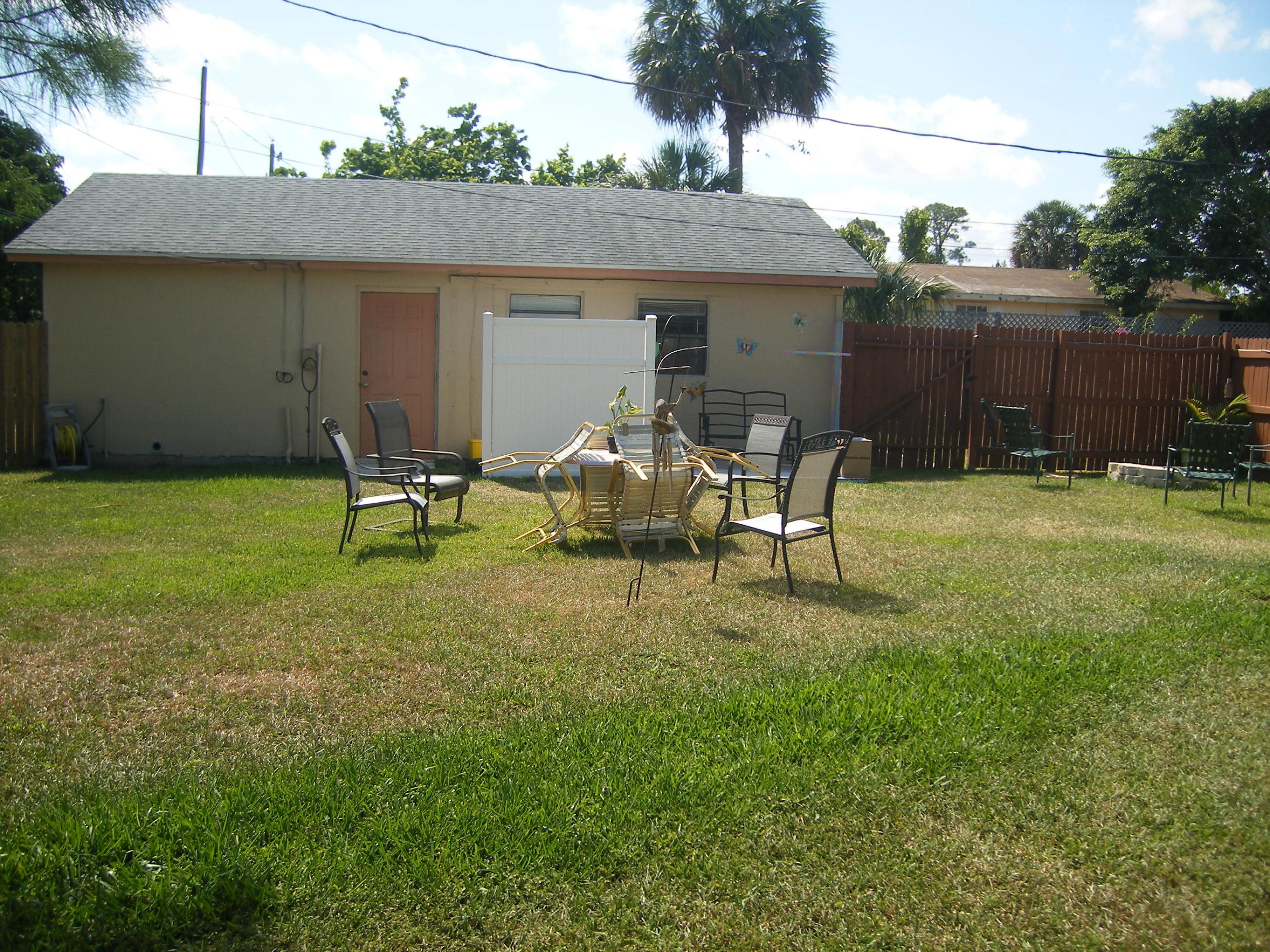 5812 Coconut Road West Palm Beach, FL 33413 - Photo 10 of 15 013