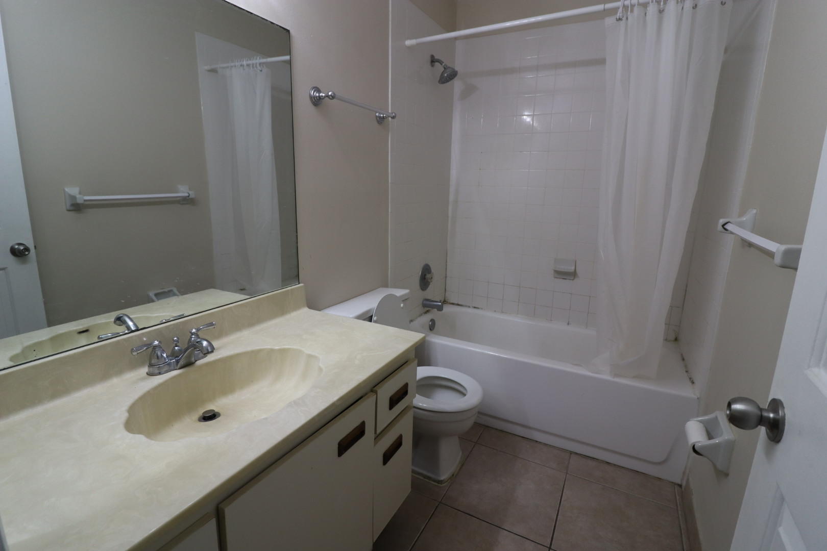 3939 Northeast 5th Avenue, Unit E201 Boca Raton, FL 33431 - Photo 30 of 36 10778767360_IMG_2615
