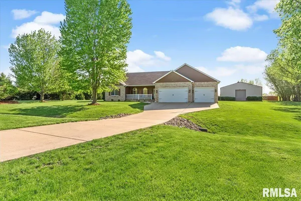$575,000 | 5400 Durango Trail, Pleasant Plains, IL 62677