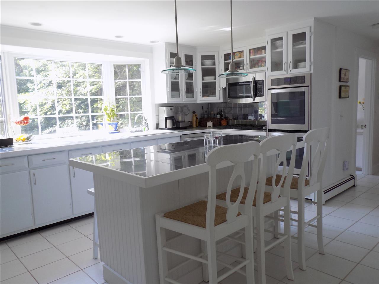 14 Winnicut Road North Hampton, NH 03862 - Photo 9 of 38