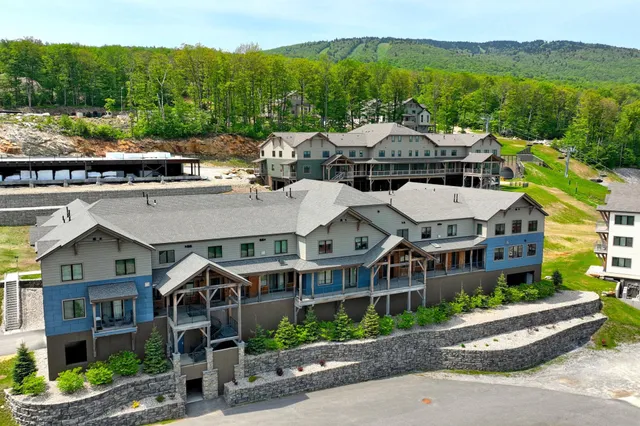$549,000 | 144 Lodge Road, Unit 5, Ludlow, VT 05149