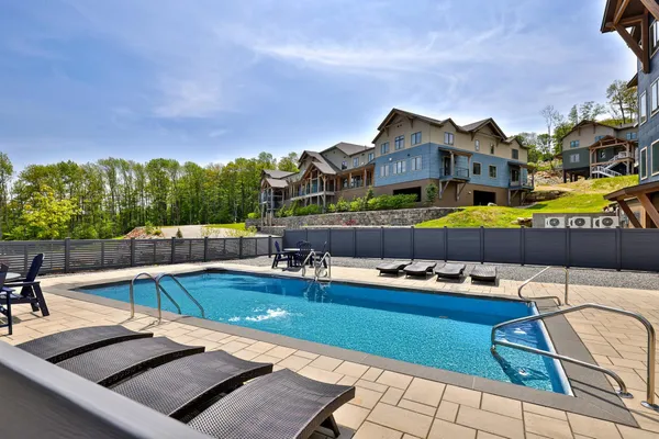 $519,000 | 144 Lodge Road, Unit 5, Ludlow, VT 05149