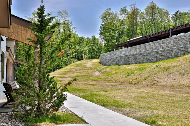 $549,000 | 144 Lodge Road, Unit 5, Ludlow, VT 05149