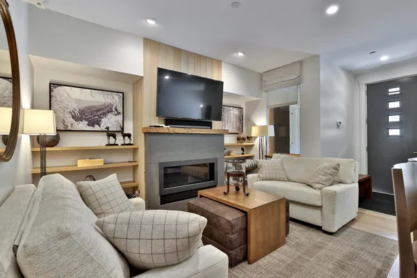 $519,000 | 144 Lodge Road, Unit 5, Ludlow, VT 05149