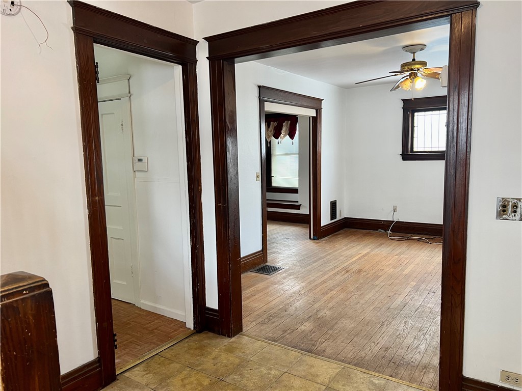 163 Winterroth Street Rochester, NY 14609 - Photo 4 of 38