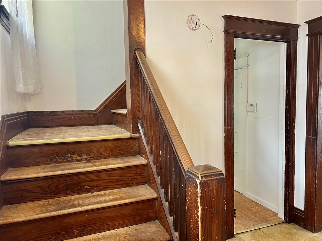 163 Winterroth Street Rochester, NY 14609 - Photo 5 of 38