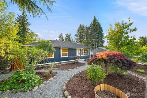 $949,999 | 17211 3rd Avenue Northeast, Shoreline, WA 98155