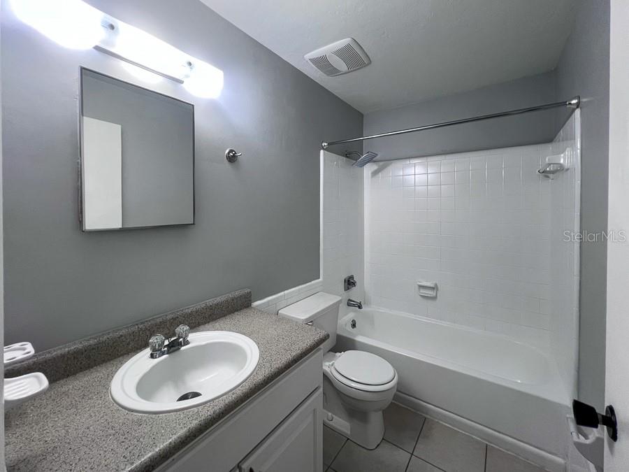 2232 Southwest 39 Drive, Unit A Gainesville, FL 32607 - Photo 15 of 20