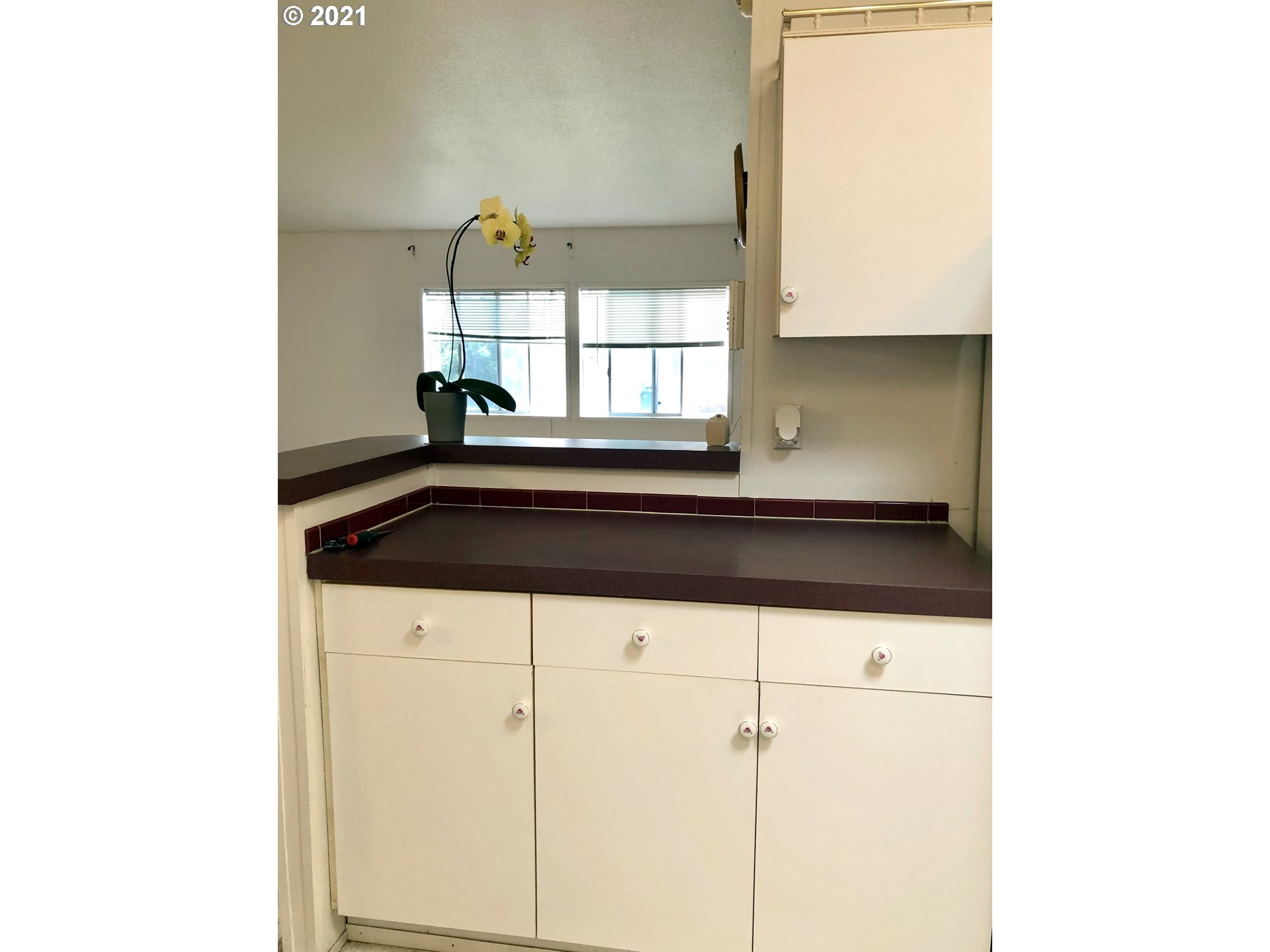 177 64th Place Springfield, OR 97478 - Photo 10 of 26 Gallery Image 10