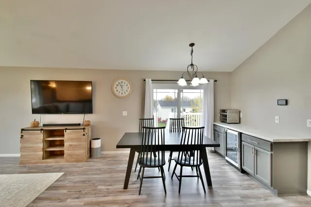 $375,000 | 605 Gumtree Street East, St. Joseph, MN 56374