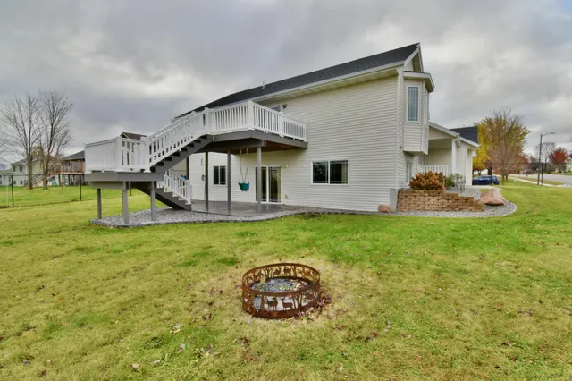 $375,000 | 605 Gumtree Street East, St. Joseph, MN 56374