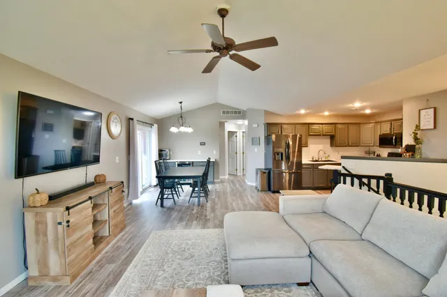 $375,000 | 605 Gumtree Street East, St. Joseph, MN 56374