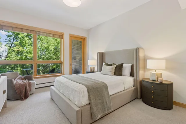 $550,000 | 4201 Sunset Drive, Unit N213, Spring Park, MN 55384