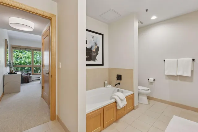 $550,000 | 4201 Sunset Drive, Unit N213, Spring Park, MN 55384