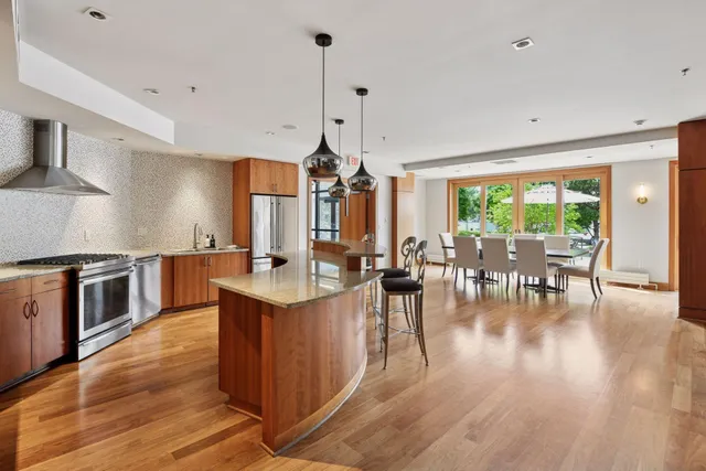 $550,000 | 4201 Sunset Drive, Unit N213, Spring Park, MN 55384