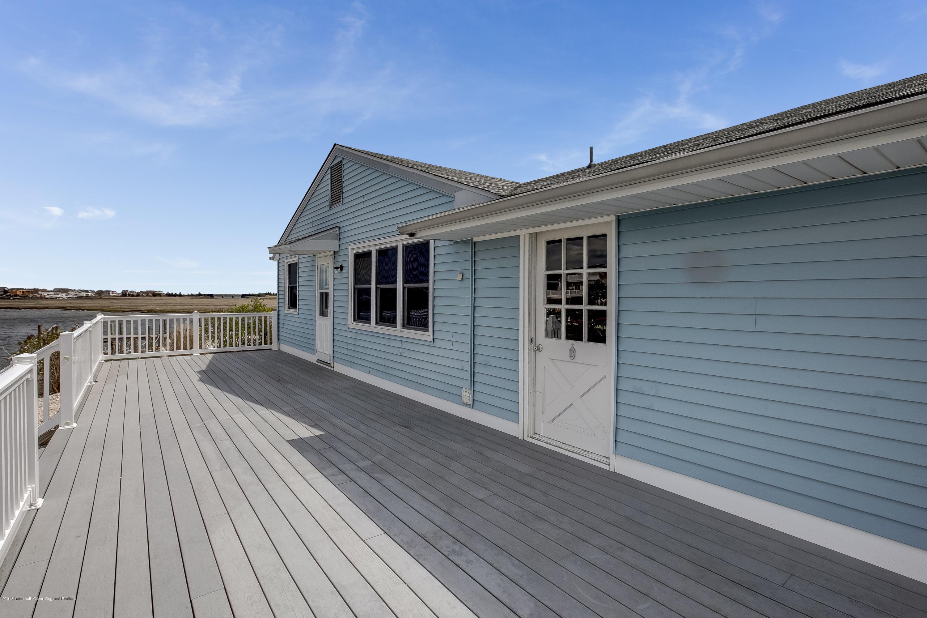 13 Ramapo Road Little Egg Harbor, NJ 08087 - Photo 19 of 37 024_Deck