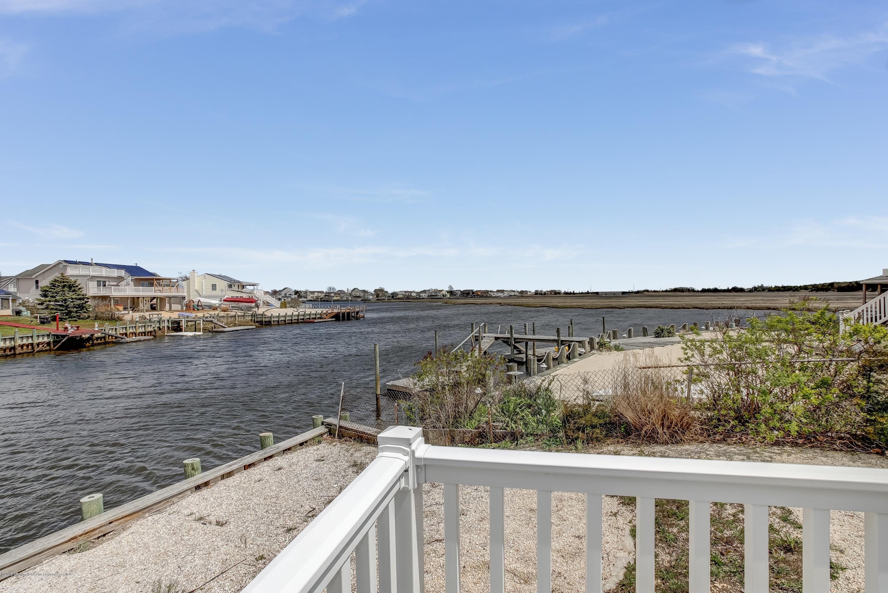 13 Ramapo Road Little Egg Harbor, NJ 08087 - Photo 24 of 37 026_Deck View