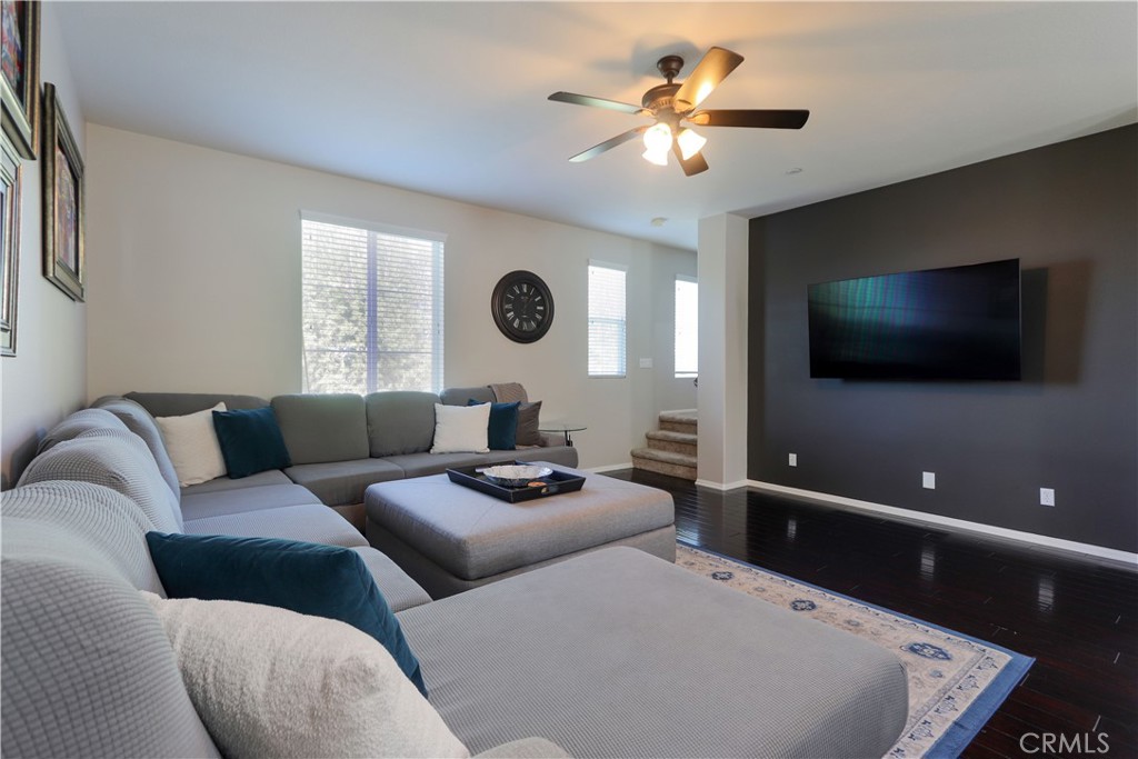 47 Aliso Ridge Loop Mission Viejo, CA 92691 - Photo 17 of 42 Family room