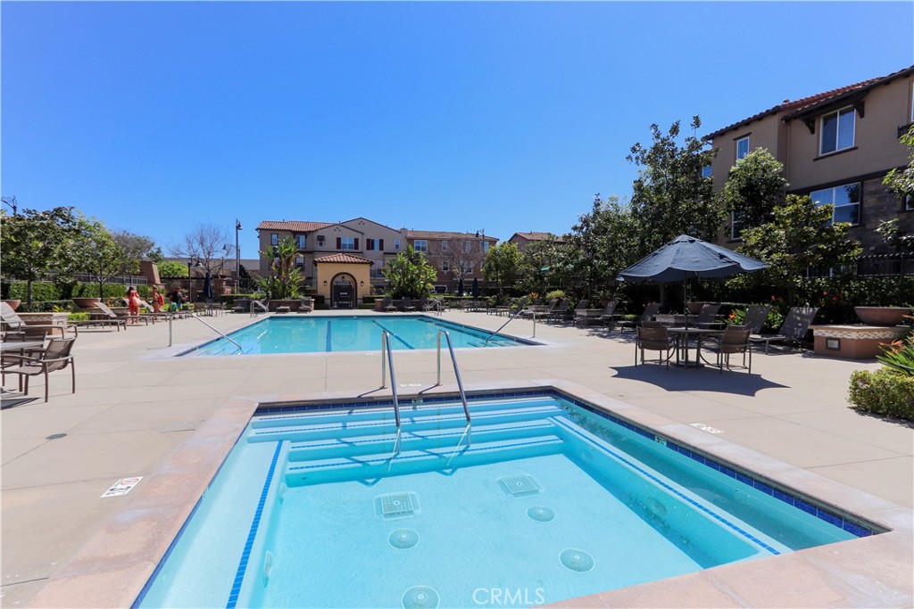 47 Aliso Ridge Loop Mission Viejo, CA 92691 - Photo 38 of 42 Community pool