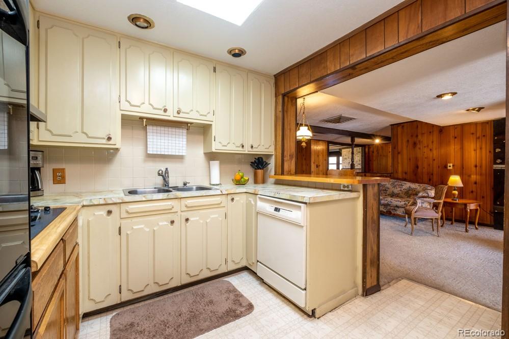 4591 Pierce Street Wheat Ridge, CO 80033 - Photo 10 of 25