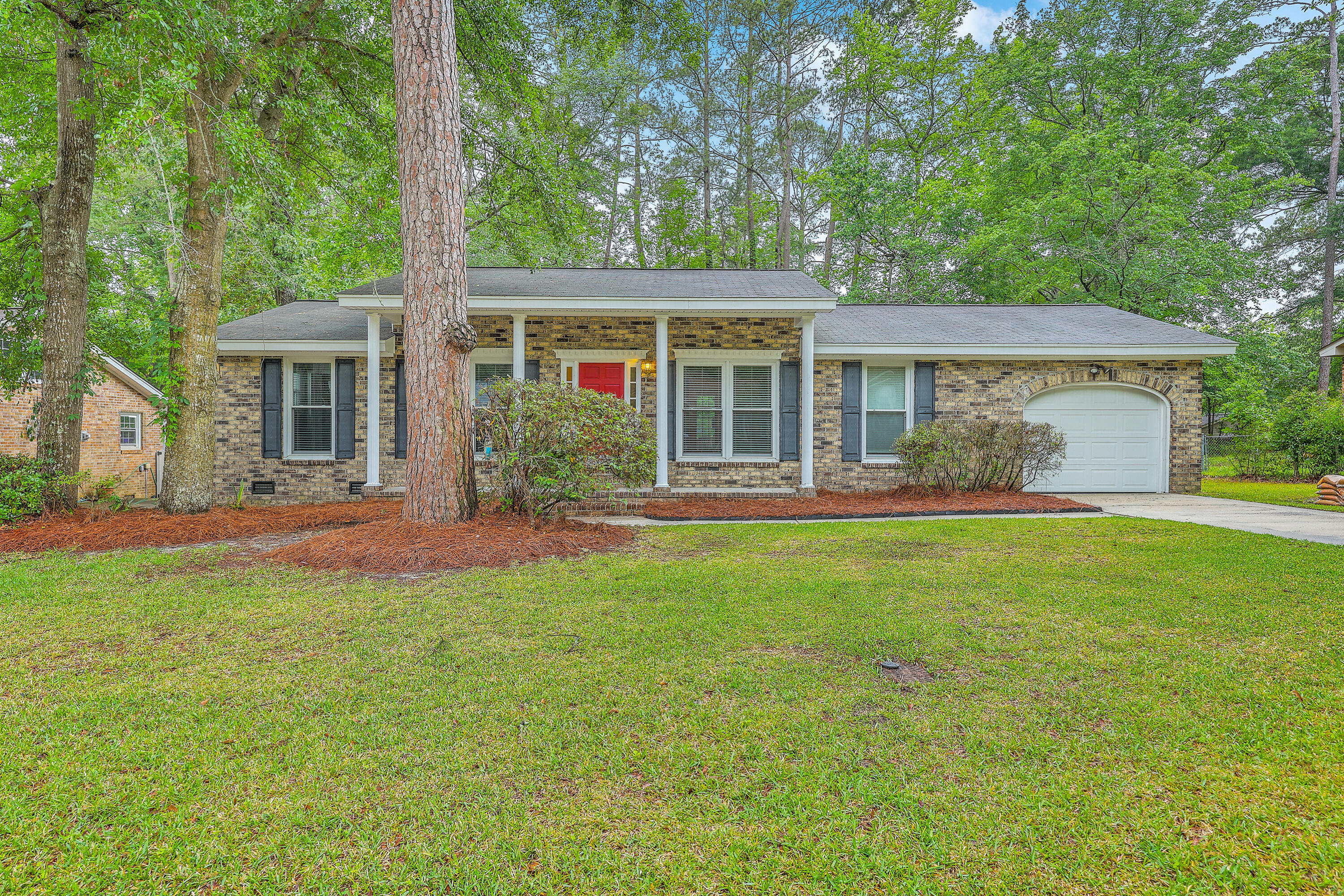 206 Jimbo Road Summerville, SC 29485 - Photo 2 of 41 Front view