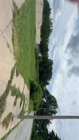 $90,000 | 4701 East Truman Road, Kansas City, MO 64127