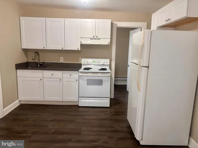 $1,900 | 108 West Buck Street, Paulsboro, NJ 08066