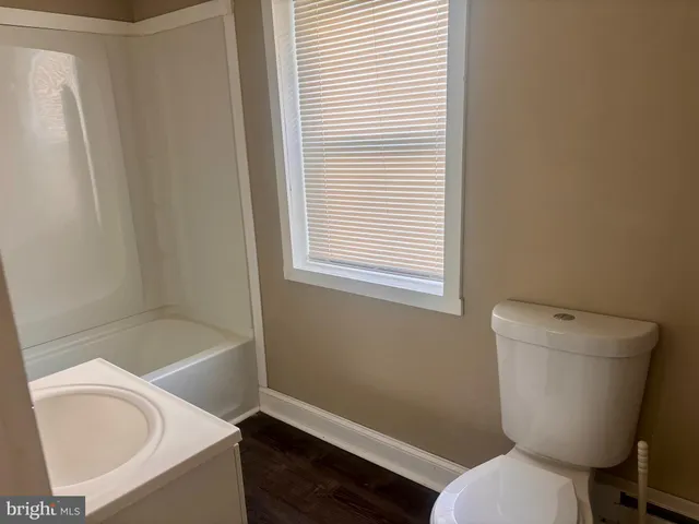 $1,900 | 108 West Buck Street, Paulsboro, NJ 08066