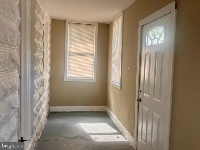 $1,900 | 108 West Buck Street, Paulsboro, NJ 08066