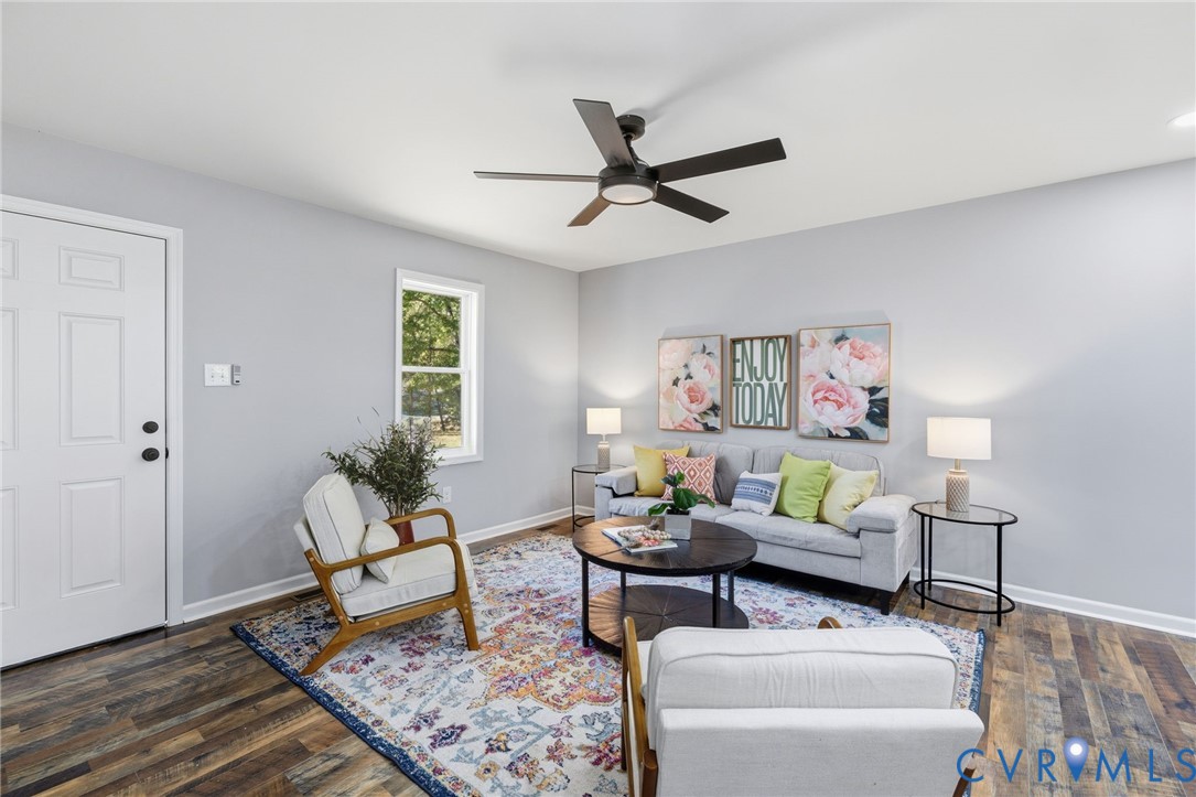 310 Stratton Street Crewe, VA 23930 - Photo 7 of 25 a living room with furniture and a window