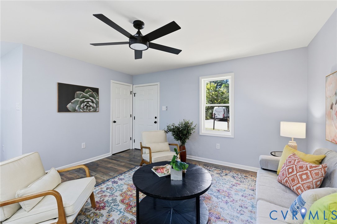 310 Stratton Street Crewe, VA 23930 - Photo 8 of 25 a living room with furniture and a window
