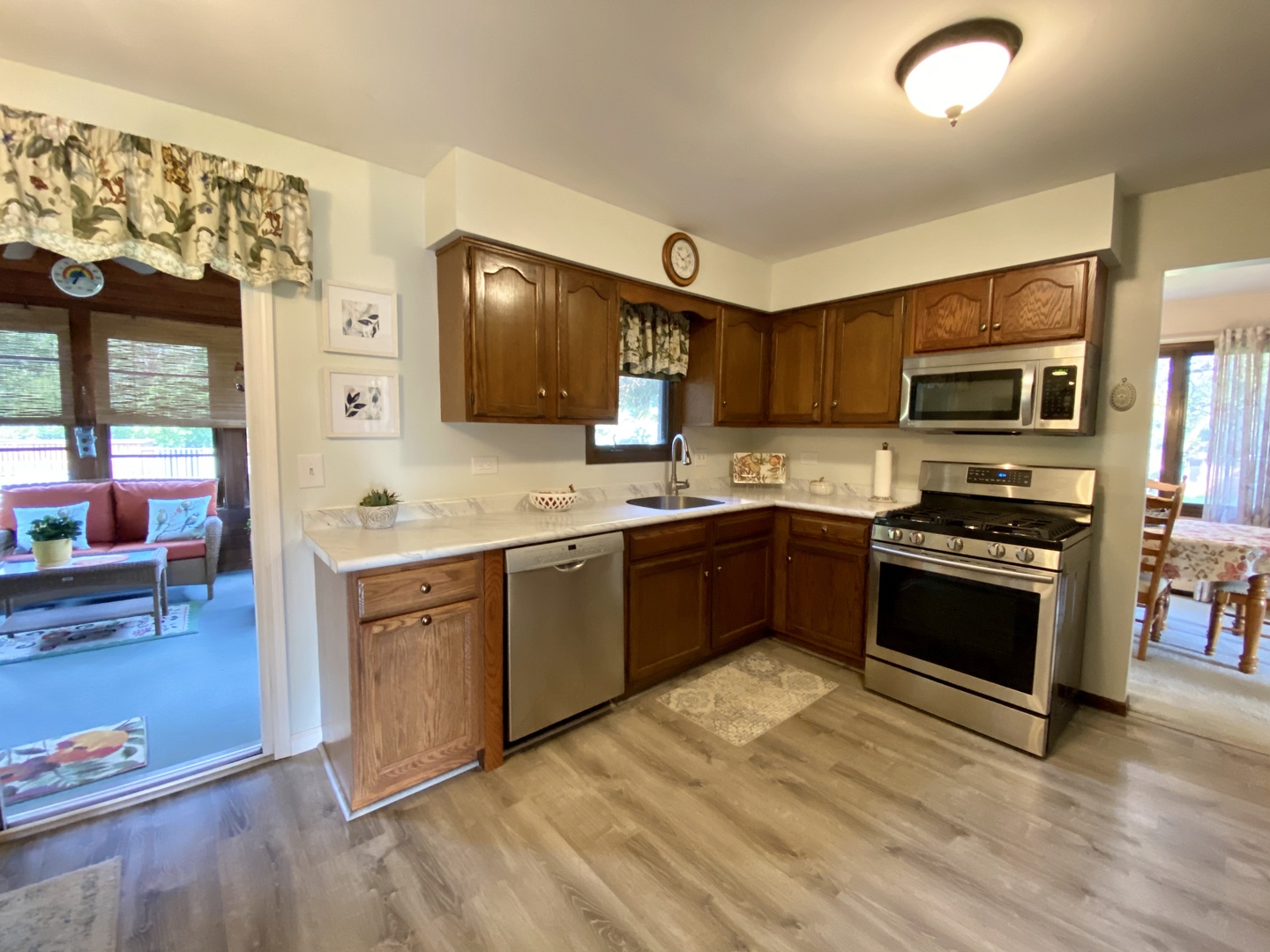21734 Wolf Road Mokena, IL 60448 - Photo 5 of 31