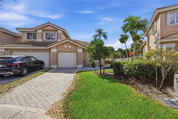$3,300 | 1166 Southwest 158th Way, Unit 46, Pembroke Pines, FL 33027