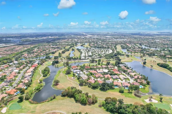 $3,300 | 1166 Southwest 158th Way, Unit 46, Pembroke Pines, FL 33027