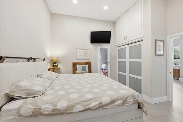 $3,300 | 1166 Southwest 158th Way, Unit 46, Pembroke Pines, FL 33027