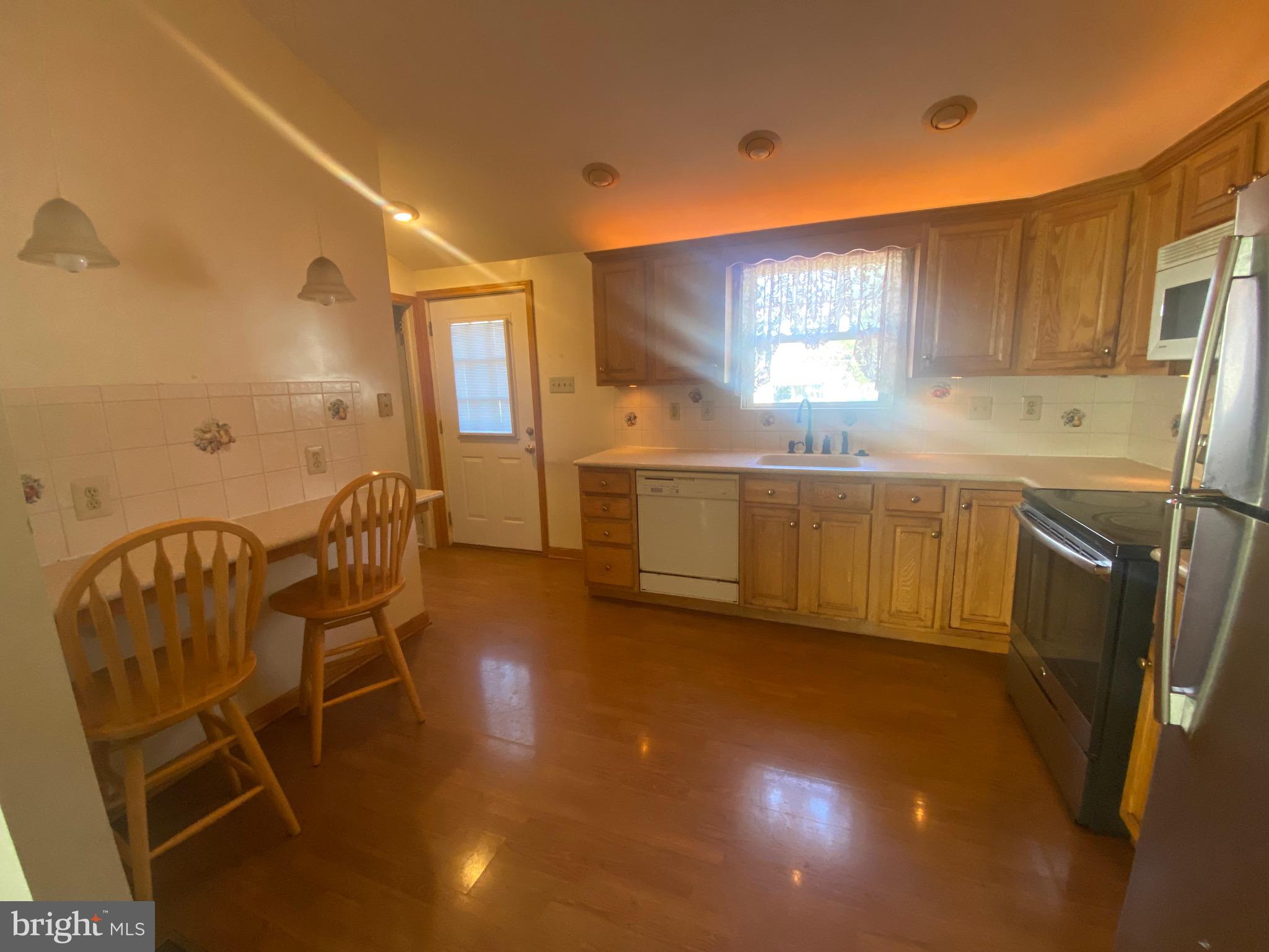 135 Laurel Road Southampton, PA 18966 - Photo 18 of 24 Gallery Image 18