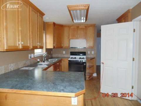 712 West Church Road Morrice, MI 48857 - Photo 12 of 27 20391855-11.JPG