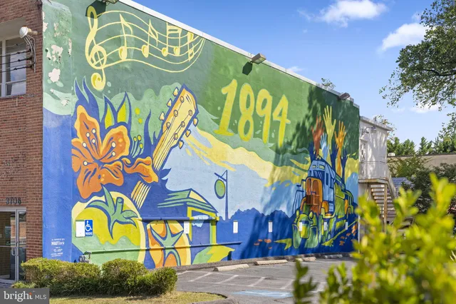 $670,000 | 10802 Stella Court, Kensington, MD 20895