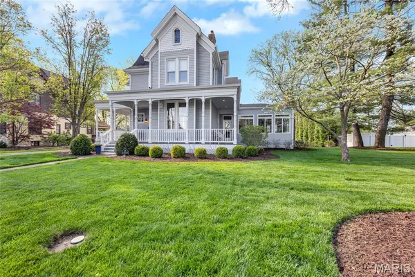 $2,750,000 | 226 East Jefferson Avenue, Kirkwood, MO 63122