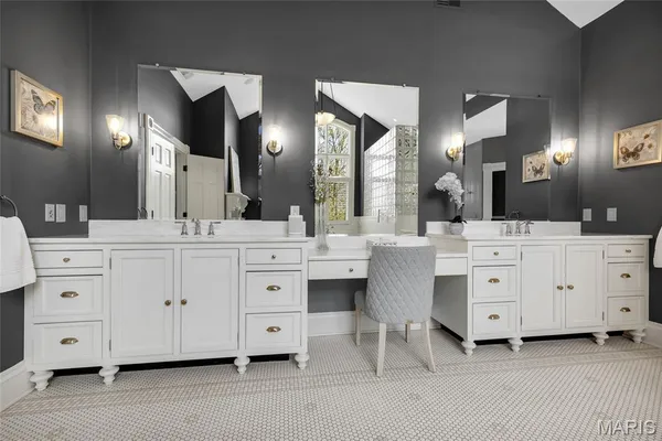 $2,750,000 | 226 East Jefferson Avenue, Kirkwood, MO 63122