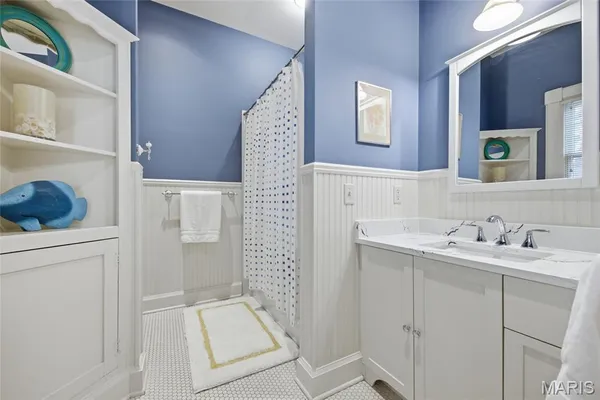 $2,750,000 | 226 East Jefferson Avenue, Kirkwood, MO 63122