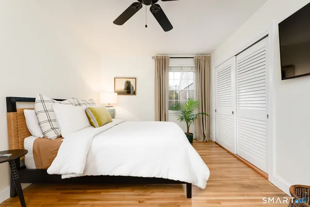 $895,000 | 186 Putnam Park, Unit 186, Greenwich, CT 06830