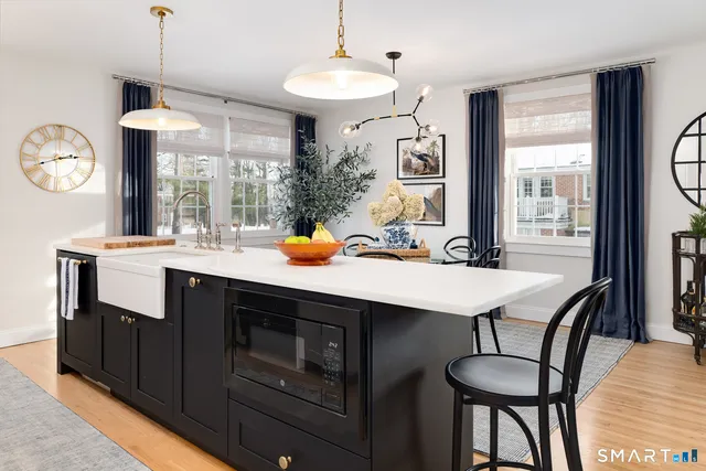 $895,000 | 186 Putnam Park, Unit 186, Greenwich, CT 06830