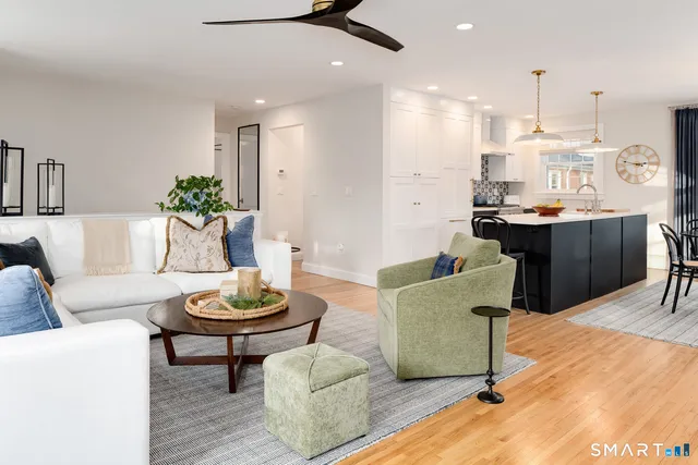 $895,000 | 186 Putnam Park, Unit 186, Greenwich, CT 06830