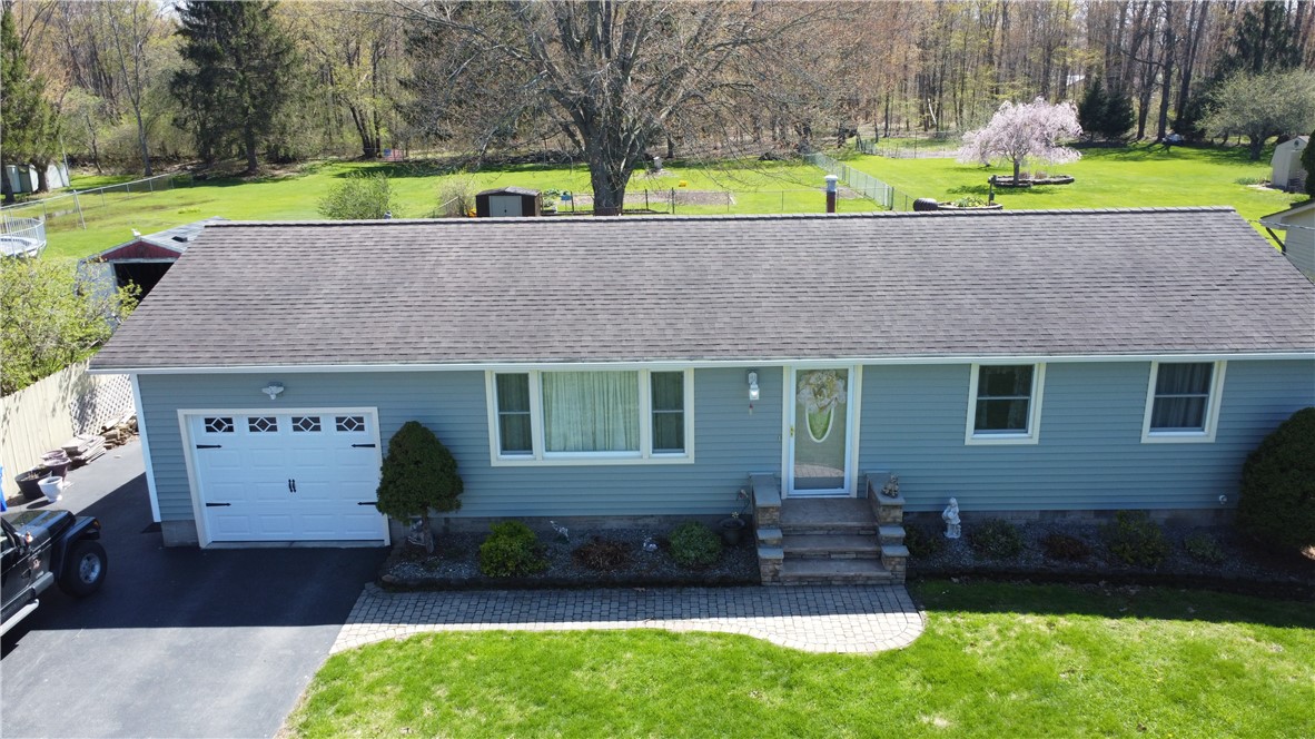 579 Mill Road Greece, NY 14626 - Photo 2 of 44