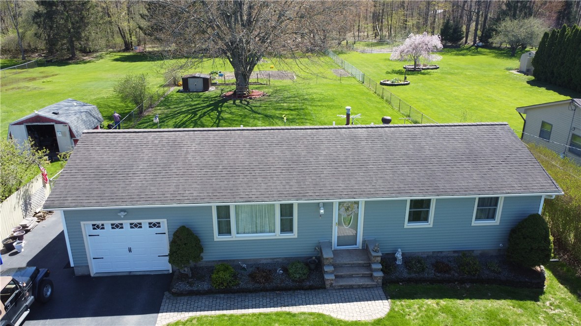 579 Mill Road Greece, NY 14626 - Photo 3 of 44