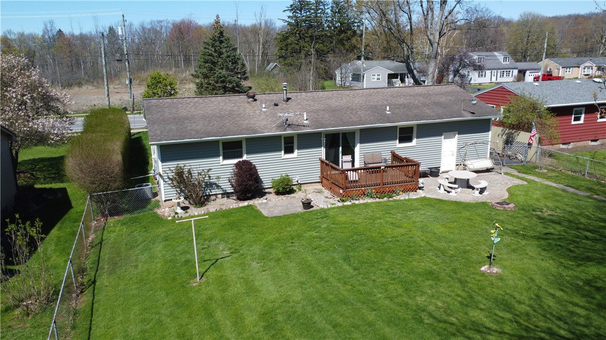 579 Mill Road Greece, NY 14626 - Photo 7 of 44