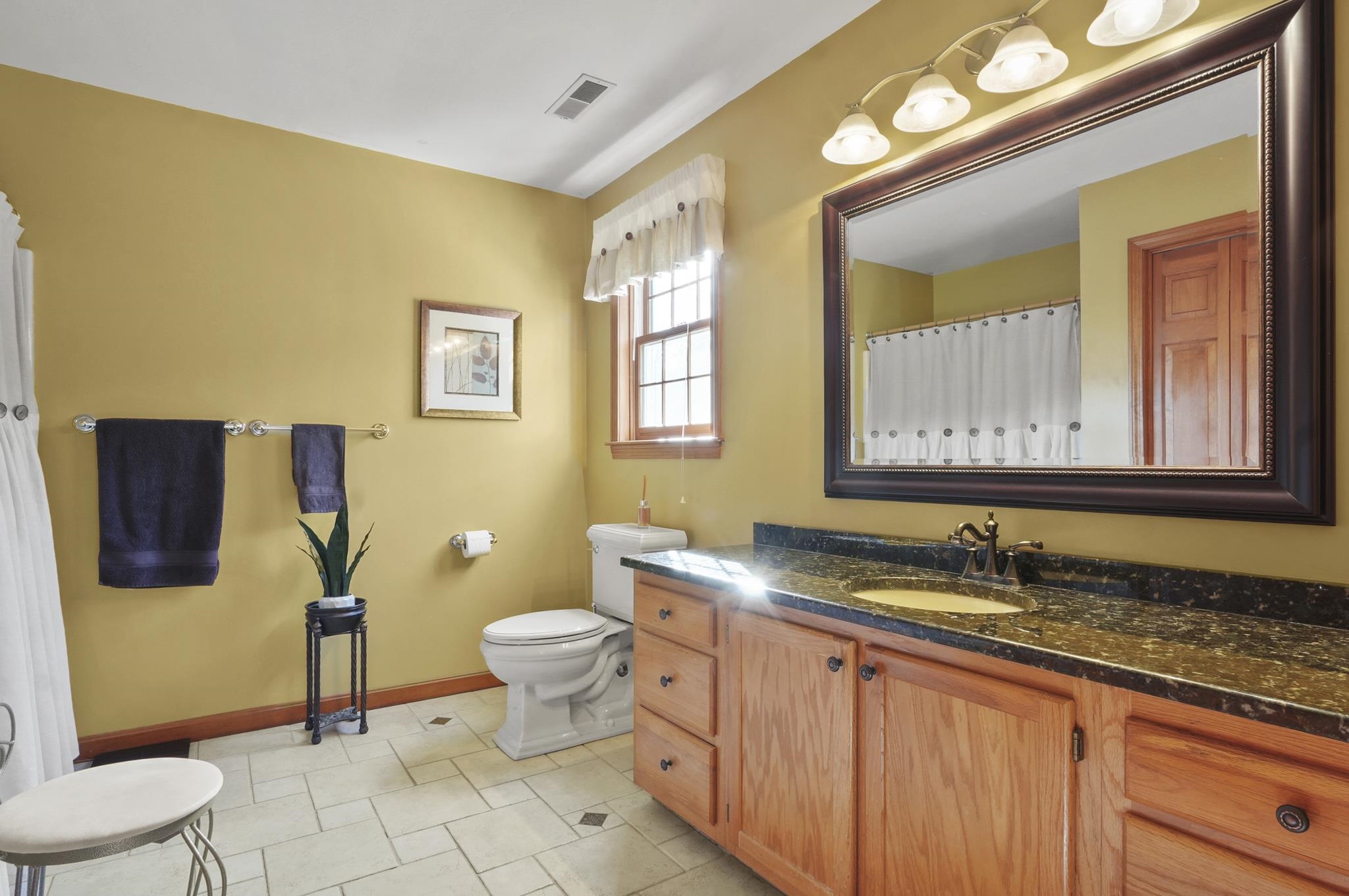 63 Ridge Road Nashua, NH 03062 - Photo 22 of 43