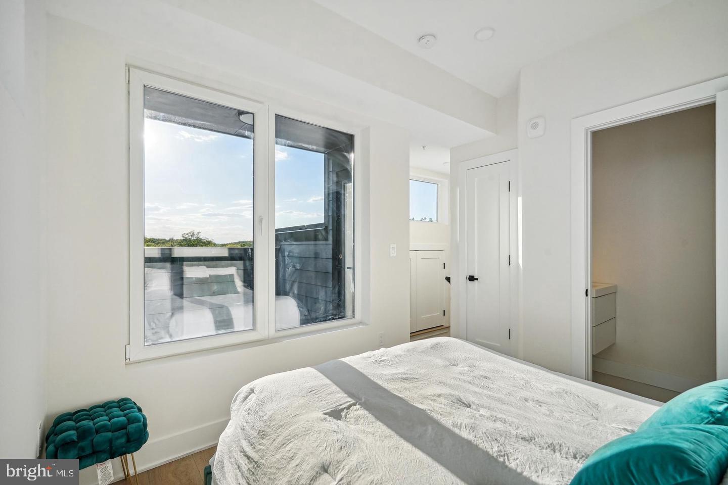 1307 Longfellow Street Northwest, Unit 10 Washington, DC 20011 - Photo 15 of 23