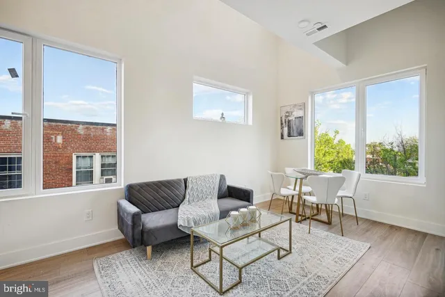 $2,600 | 1307 Longfellow Street Northwest, Unit 10, Washington, DC 20011